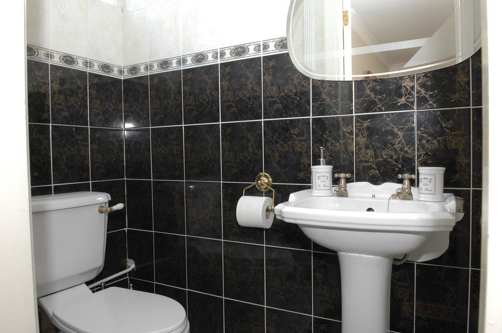 Oaklands Bed And Breakfast Letterkenny Esterno foto