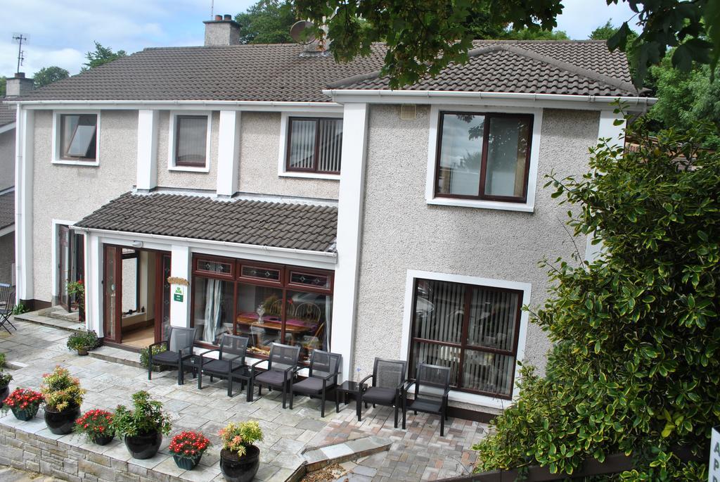 Oaklands Bed And Breakfast Letterkenny Esterno foto