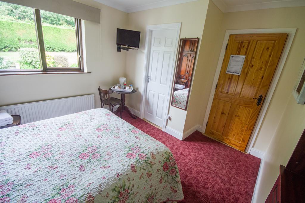 Oaklands Bed And Breakfast Letterkenny Esterno foto